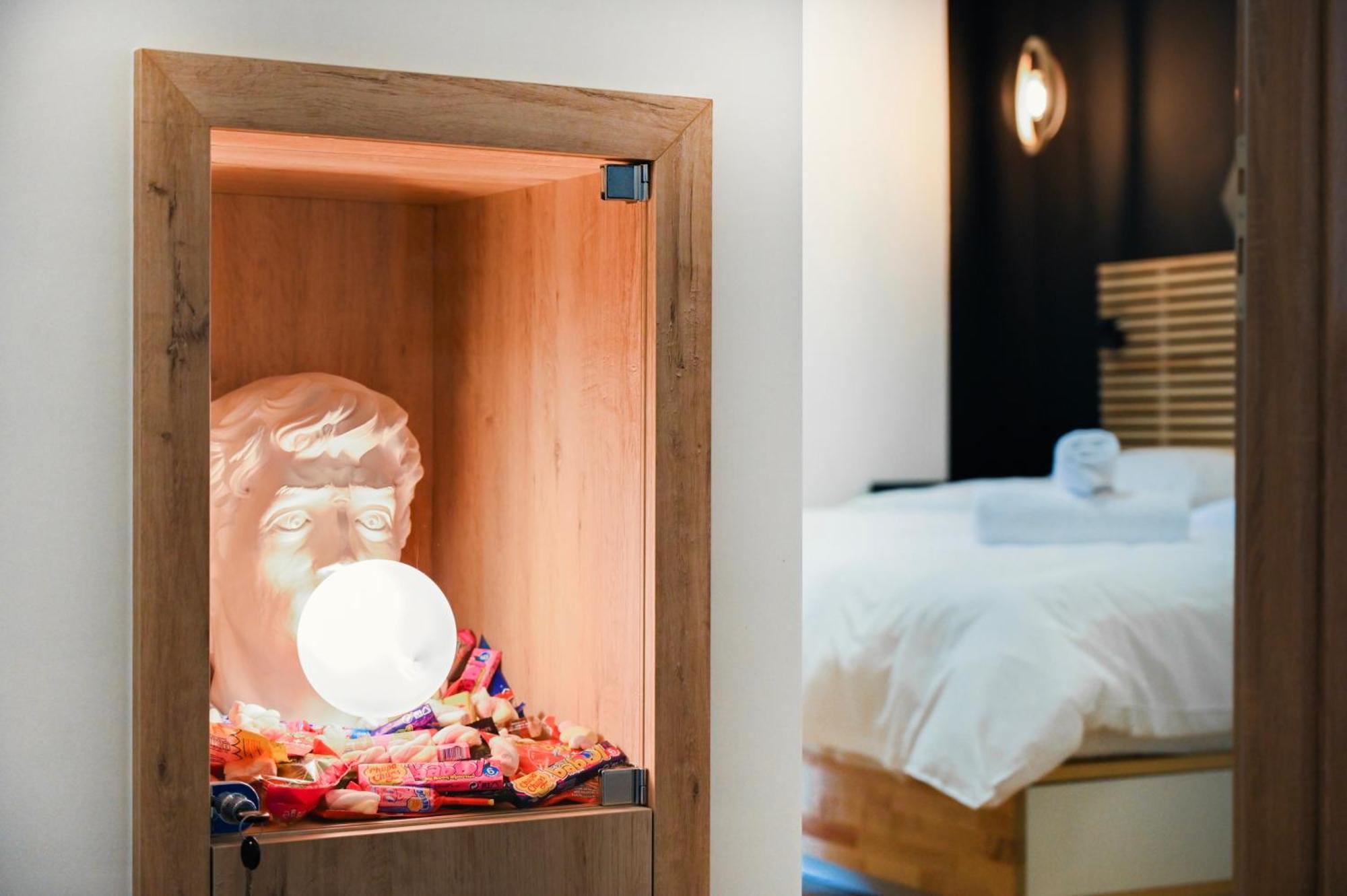 Apartament Life #unique In Heart